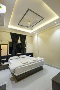 Nandini Executive Lodge