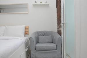 Stunning and Comfy Studio Signature Park Grande Apartment By Travelio