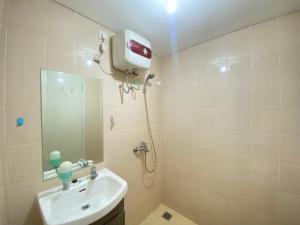 Best Deal 1BR Apartment at Parahyangan Residence Bandung By Travelio