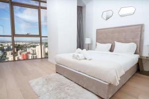 360 Nicosia Heights, Gym & Pool