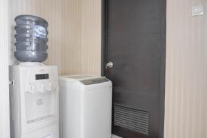 Well Appointed 1BR at The Wave Kuningan Apartment By Travelio