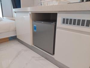 Great Location Studio Sky House Apartment near BSD By Travelio