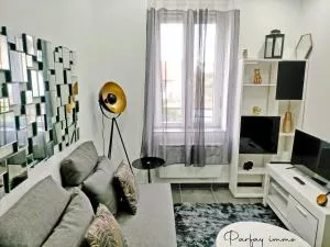 Agréable et moderne 2 pièces ~ confort et design - Aulnat