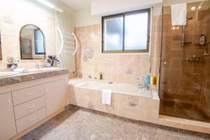 Villas Les Paillotes de la Haute Mazere : photos des chambres