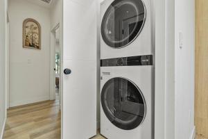 Cozy, Private 2B2B Guest House