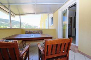 Apartments Zarok Beach Holiday