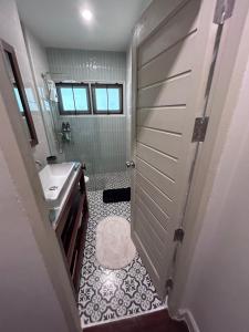 Green Bird Cabin at Doi Inthanon National Park