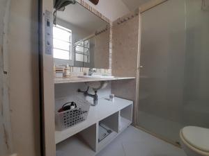 Studio no coração de Ipanema com split e internet