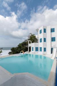 Talalla Blue Beach Villa
