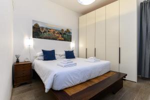 Colosseum Apartment with Terrace by NDP rent