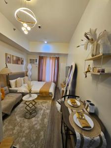 THE MEDIAN condominium near IT park