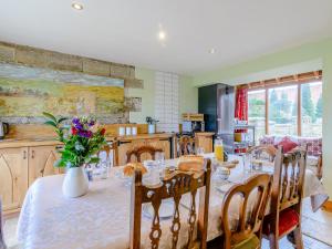Seaton Court - Uk31955