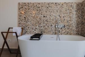 Iconic Ortigia Residence - 4 min to Duomo