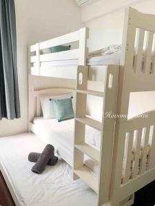 R&F Princess Cove JB Deluxe Suite byHS