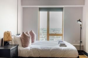 GuestReady - Stunning views from Millenium Tower