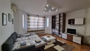 M&M Studio - Grgeteg