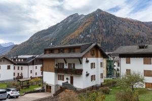 Dolomites Apartment Finestra sul Civetta