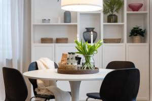 Guestly Homes - 2BR Executive Apartment Modern & Stylish