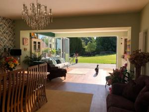 Historical Country Retreat with Modern Amenities