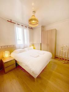 LAmicale : 80 m², 6 Prs, 3 Ch, Centre ville