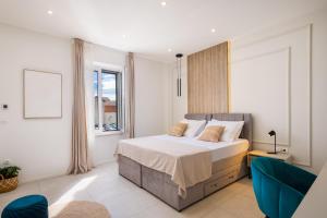 48 Rooms Split 
