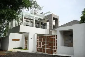 solomons ark - Pulickamaly