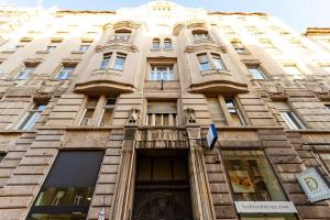 2 BR w AC Extravagant Gallery Loft by NeWave Apartments