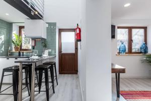 Chic Loft with Garden, Sleeps 4