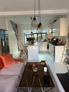 TownHouse by Notting Hill - Sleeps5 PetsOk Tv Wifi