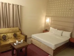 RM Guest House - Kānjra