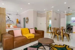 323 Leisure Bay - Brooklyn