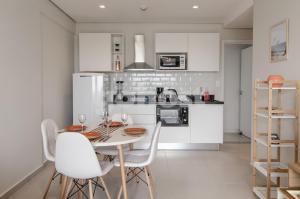 1 bed apt in Villa Morra with pool and gym