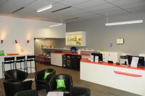 Hotels Ibis Styles Chambery Centre Gare : photos des chambres