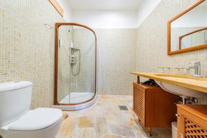 Luxury Square view apartment #18