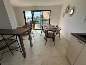 Maisons de vacances Les mouettes, SPA prive, 600m de la plage, Formule tout inclus : photos des chambres