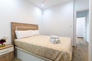 rentafive - Terraza- Piscina - 2 min Playa