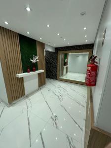 Ap novo e climatizado no centro com ótima localização na avenida principal