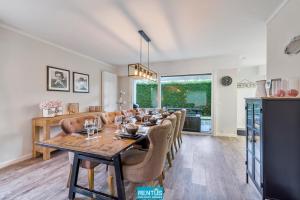 Villa Zee en Zand - bungalow with garden and parking