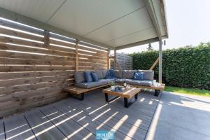 Villa T’Uzetje – villa with pool in Oostduinkerke