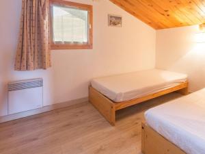 Appartement fonctionnel proche pistes, balcon vue vallée, 67 personnes - FR-1-181-2511