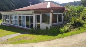 Les Acacias - 拉波塞雄