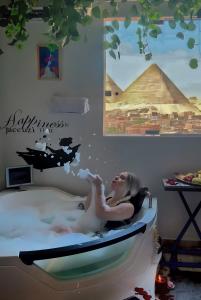 Pyramids view apartment