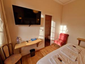 Hotels HOTEL DE L'ABBAYE DE LONGPONT : photos des chambres