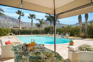 Panoramica Villa con Piscina sul Mare (Sanificata)