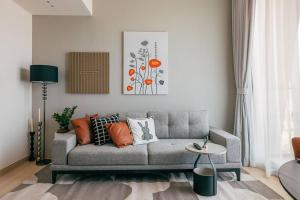 Beautiful 1BR - City View - Pool - Free Parking