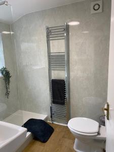 Cosy House close to City Centre & Racecourse