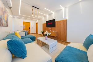 VISTA HOLIDAYS Warda A31