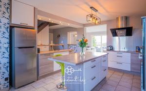 Maisons de vacances Coeur de Sarthe - Maison 20pers - Balneo - BBQ : photos des chambres