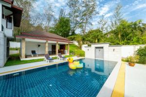 Villa Aurora 4-bedroom Pool Villa in Kamala, Phuket