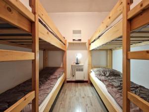 Appartement 42m², 2 pièces + cabine, 6-8 pers, cœur de station, proche pistes et commerces - FR-1-265-195